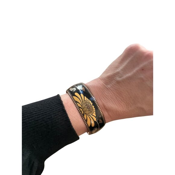 Copper & Enamel Floral Cuff Bracelet With Gold & Black Design signed 80f - Picture 1 of 9